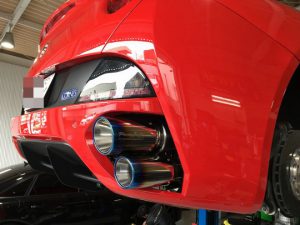 マフラー交換でーす!(^^)!