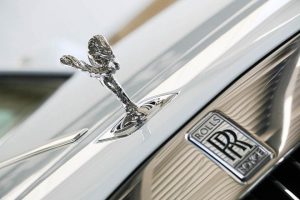 ロールス・ロイス レイス 登場です！！(; ･`д･´)