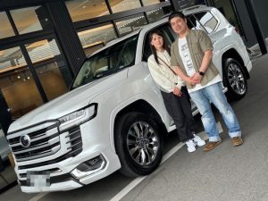 ランドクルーザー300 ご納車完了致しました!!