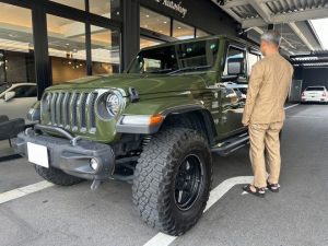 ジープ ラングラー アンリミテッド サハラ スカイワンタッチパワートップ 国内300台限定車 ご納車完了致しました。