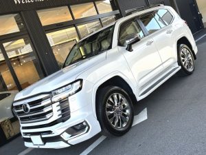 TOYOTA ランドクルーザー300 ご納車完了致しました!!