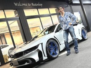 BMW i8　正規ディーラー車　左ハンドル　ご納車完了致しました。