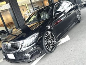 メルセデスベンツ　Ｓ６３ＡＭＧロング　正規ディーラー車　マンソリーカーボンボディキット　ご納車完了致しました。