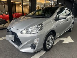 トヨタ アクア ご納車完了致しました。