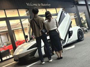 マクラーレン 570S 正規ディーラー車 左ハンドル ご納車完了致しました。