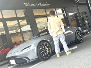 アストンマーティン ヴァンテージ　正規ディーラー車　ご納車完了致しました。