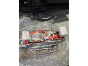 ハイブリッドバッテリー交換　エスティマ　電装系修理