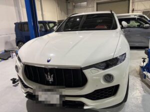 ベルト交換　マセラティ　レヴァンテ　M161