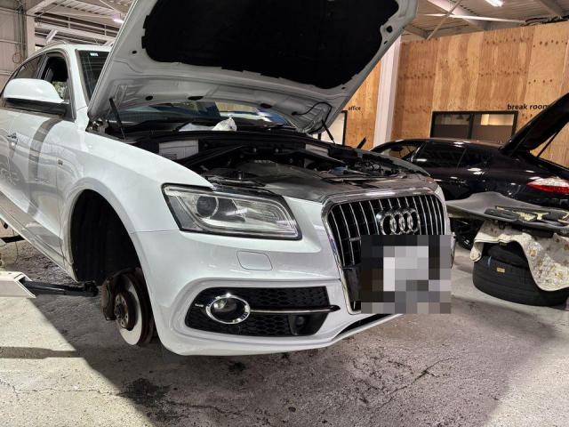 車検整備　アウディQ5　ABAｰ8RCNCF