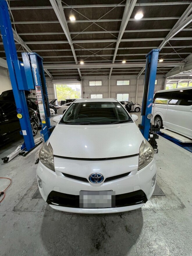 トヨタ　プリウス　ライト・ウィンカー類修理・整備　DAA-ZVW30