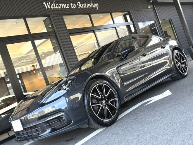 ポルシェ パナメーラ ベースグレード 正規ディーラー車 パノラマルーフシステム ターボ21インチアルミホイール ご納車完了致しました。
