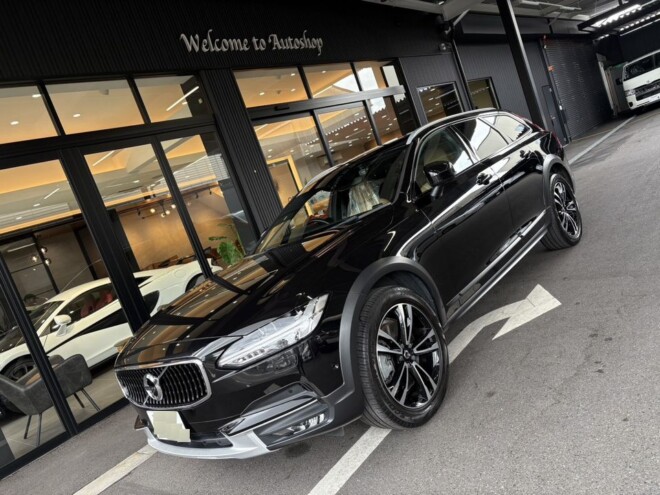 ボルボ V90 ご納車完了いたしました!!