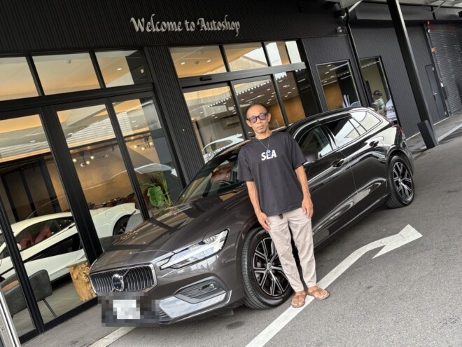 ボルボ V60 ご納車完了いたしました!!