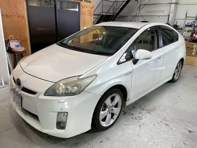 トヨタ　プリウス　ハイブリッドバッテリー交換