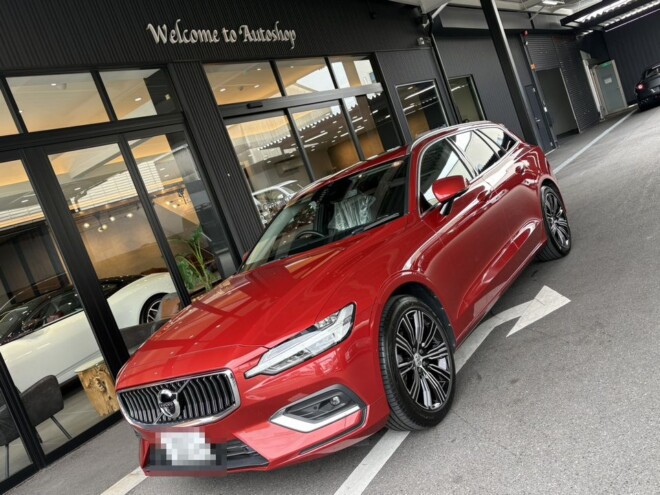 ボルボ V60 T5 インスクリプション　ご納車完了いたしました！！