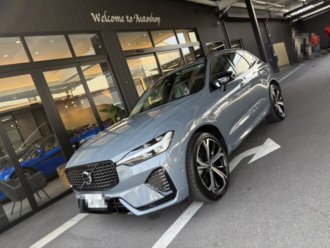 ボルボ XC60　リチャージアルティメット　ご納車完了いたしました！！