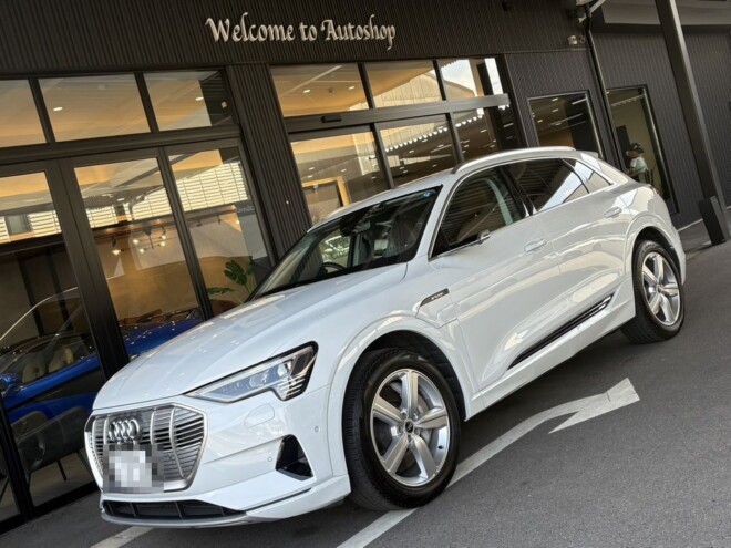 アウディ e-tron　ご納車完了いたしました！！
