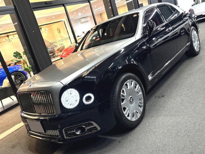 ベントレー ミュルザンヌ　正規ディーラー車　右ハンドル　後期モデル　ご納車完了致しました。