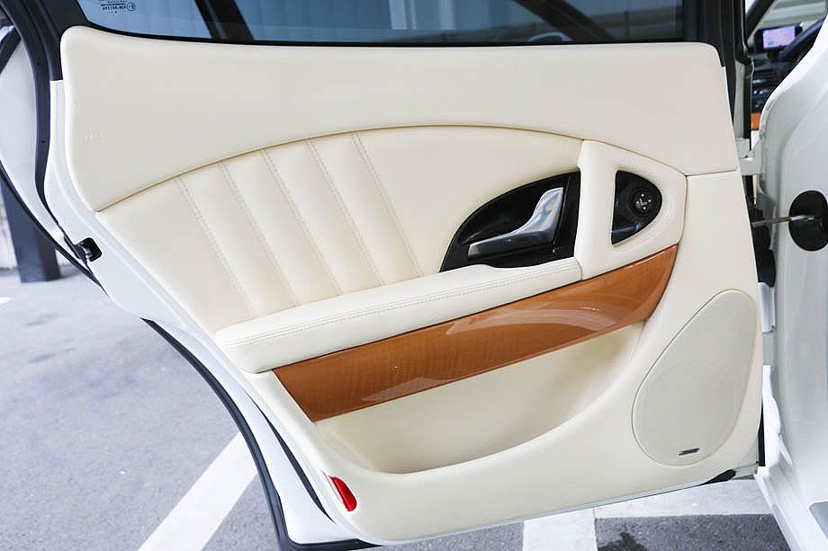 グルテンフリー様•*¨*•.¸♬︎ マセラティ ギブリ クアトロポルテ GT 22インチ ホイール 22x9.0